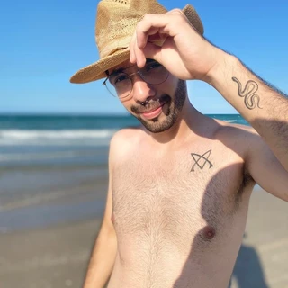 Julian ⭐️