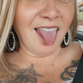 🤍♠️Midwest_hotwife_free⚫️⚪️