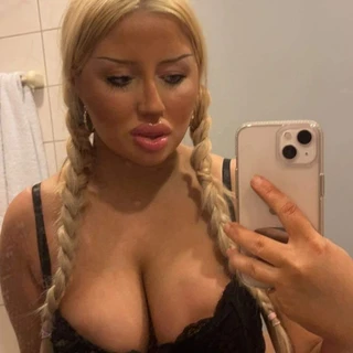 Secret 𝓟𝓸𝓻𝓷𝓼𝓽𝓪𝓻 girlfriend❤️‍🔥👅