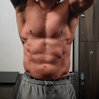 Muscle Daddy Free