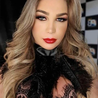Myrelly Mello