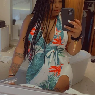 Thickness👅