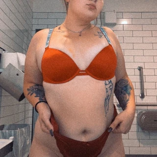 Nichole 🧸