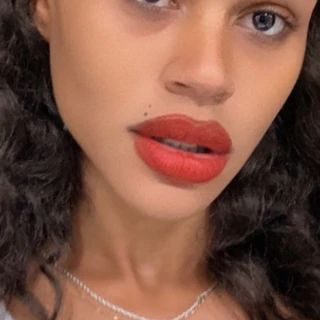Thee_Natalie_Amour