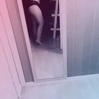 let me be your naughty girl😘