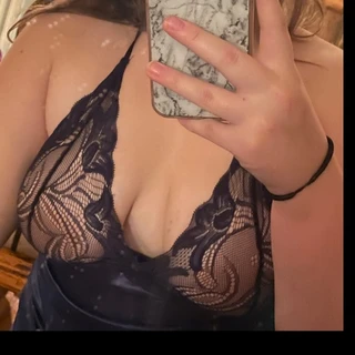 Diary of a Naughty Housewife 😈