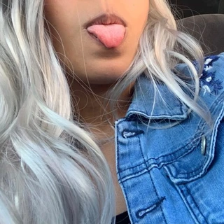 𝓢𝓮𝓵𝓮𝓷𝓪, 𝔂𝓸𝓾𝓻 𝓼𝔀𝓮𝓮𝓽 𝓰𝓲𝓻𝓵💞