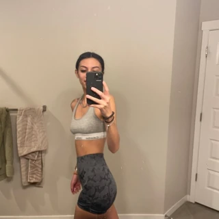 Nella 🖤