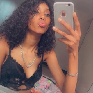 Sliim Goodiee 💙🤤