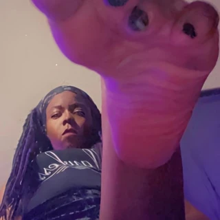 Nicki Aries SheSpace