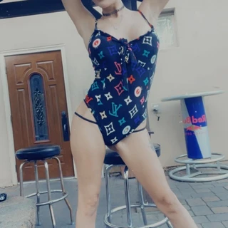 Nicki Starr