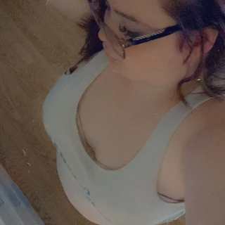 Nicole W