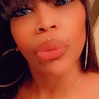 NICOLLETTUNIQUE_THE BEST TO EVER DO IT