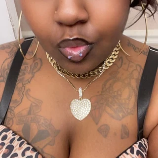 NikkiCash25