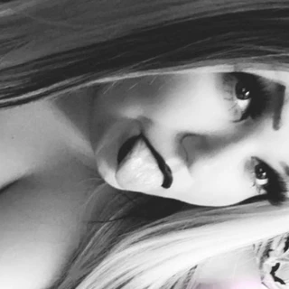 💋