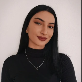 🌸 nιĸa 🌸