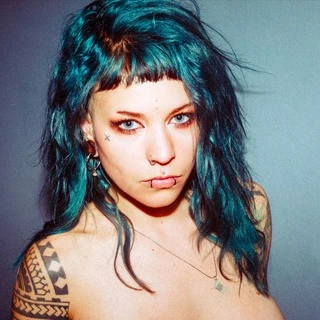 Noemi Riot (top 4%)