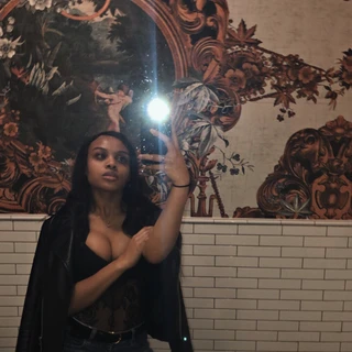 Hi I’m Saint