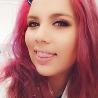 notGirlee702