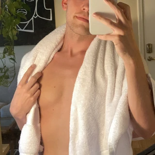 👑