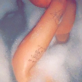 A😜