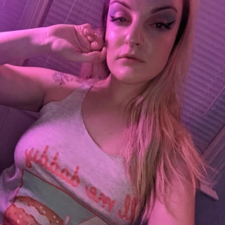 Peach 🍑✨
