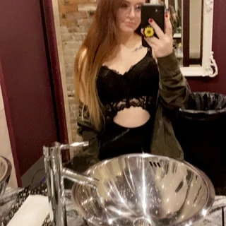Pretty and sweet 😘