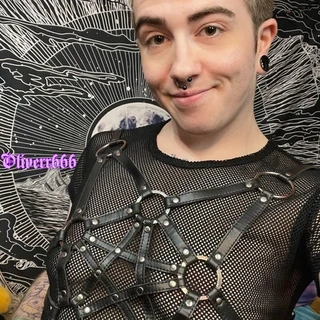 Oliverr ☽ (NO PPV)