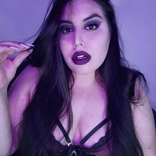 𝕺𝖑𝖎𝖛𝖎𝖆 𝕹𝖆𝖕𝖔𝖑𝖎 👠 𝕯𝖊𝖊𝖕 𝖙𝖍𝖗𝖔𝖆𝖙 𝖖𝖚𝖊𝖊𝖓
