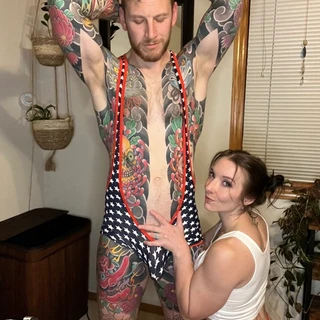 Onebig_tattoo_&_wife