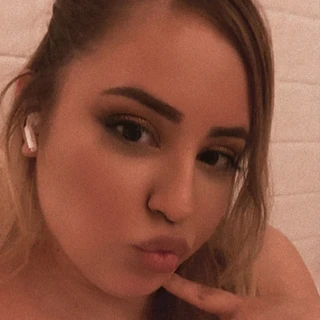 Ari 😜