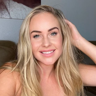 Lonely 😅 message me