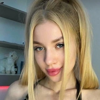 Outlaw Blonde