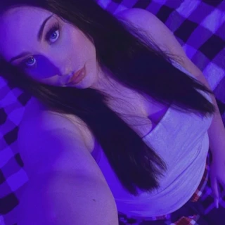 J 💋
