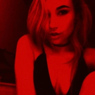 😈