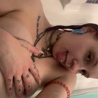 Chey🖤⛓️