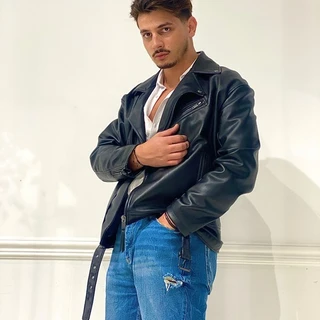 Demié