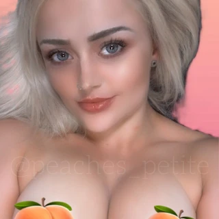 Peaches Petite 🍑 FREE