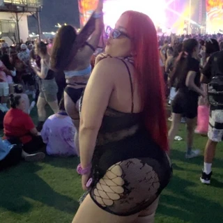Senia🥰