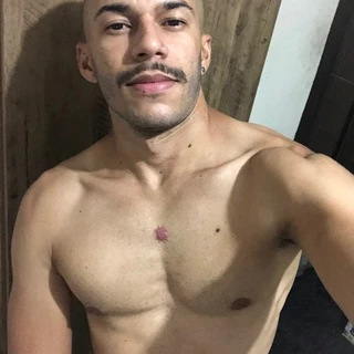 Pequenno Léo 🇧🇷