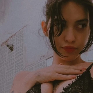 ✅SHY AND SUPER HOT GIRL✅