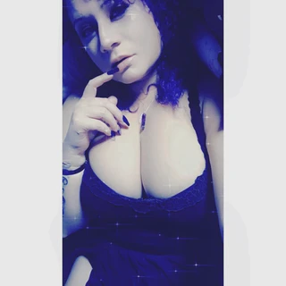 Phoenix 💋🔥🖤