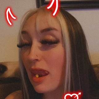 𝕊𝕥𝕣𝕒𝕨𝕓𝕖𝕣𝕣𝕪 𝕤𝕢𝕦𝕚𝕣𝕥𝕔𝕒𝕜𝕖💦