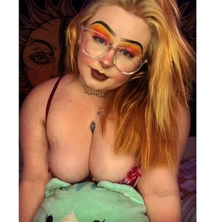 𝒫ℴ𝓇𝒸ℯ𝓁𝒶𝒾𝓃 𝒦𝒾𝓉𝓉𝒾𝒾