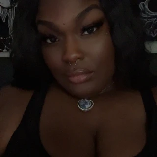 Plus-size Yaya 🪄✨