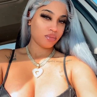 ♛