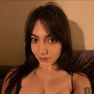 Nikki 🖤