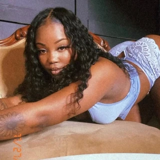 The Sweetest Peach 🍑 🤤