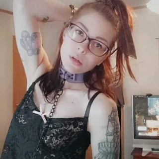 Moody Lil Booty