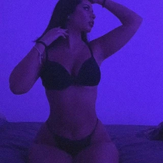 👼